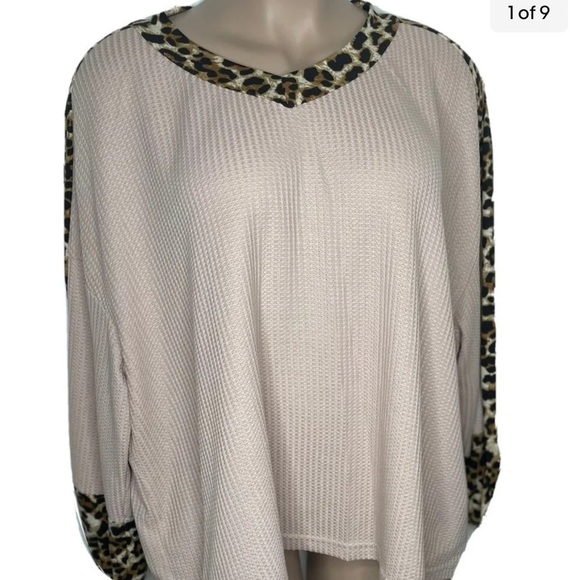 Waffle Knit Top Leopard Panel Tee Long Bishop Sleeves
Plus Size 4XL - Picture 1 of 9